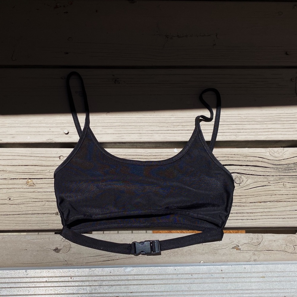 Reverse Black Top